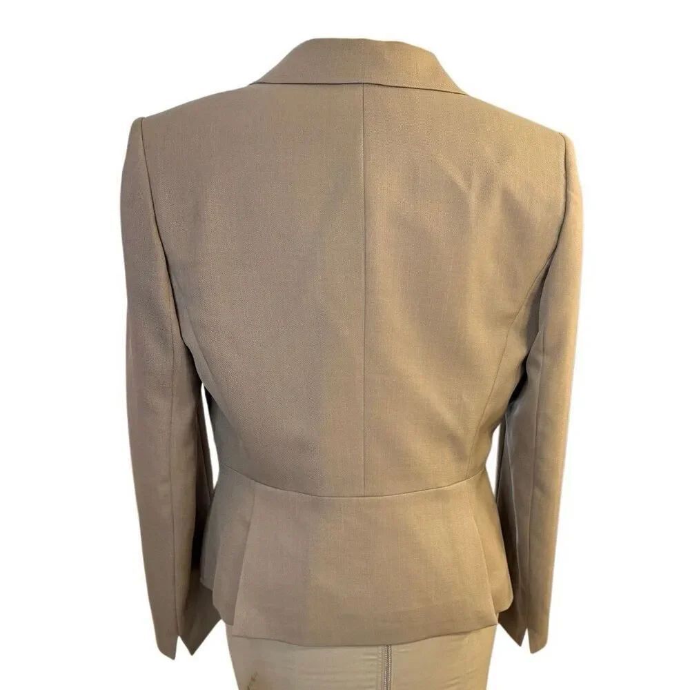 TAHARI Brown Tan Wool Belt Detail 2-Button Blazer Sz. 12 Career Professional - Picture 8 of 16
